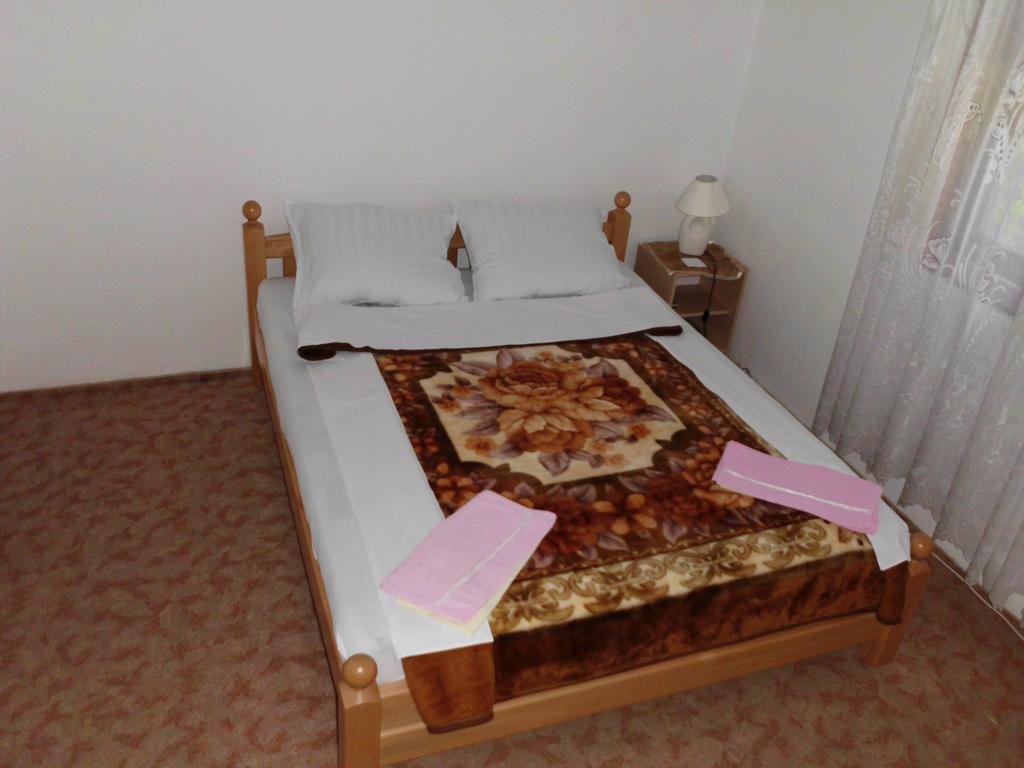 Guest House Krga コレニツァ エクステリア 写真