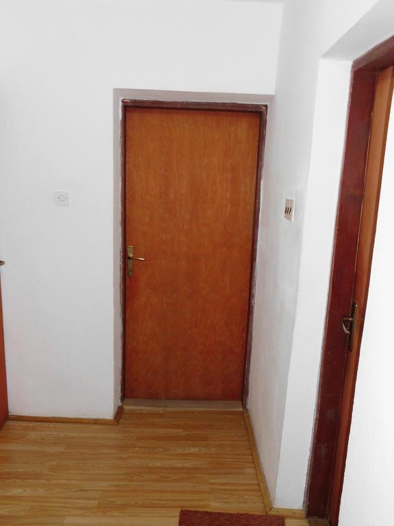 Guest House Krga コレニツァ エクステリア 写真